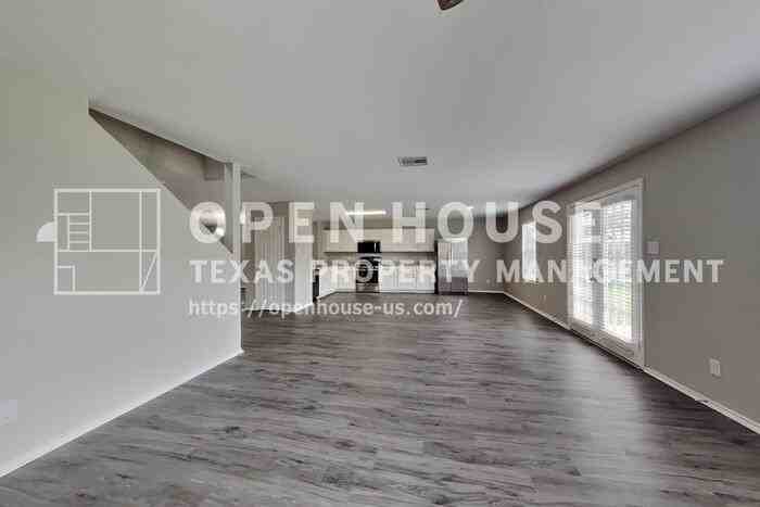 5010 Diamondcliff Ct - Photo 6 of 23