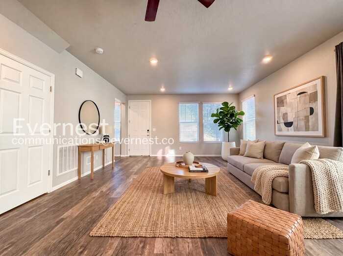 5127 Buckwheat Rd - Photo 3 of 26