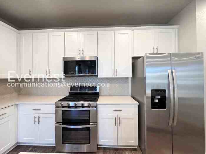 5127 Buckwheat Rd - Photo 7 of 26