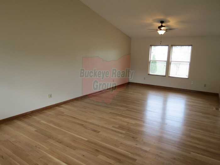 5451 Bentonhurst Ct - Photo 4 of 21