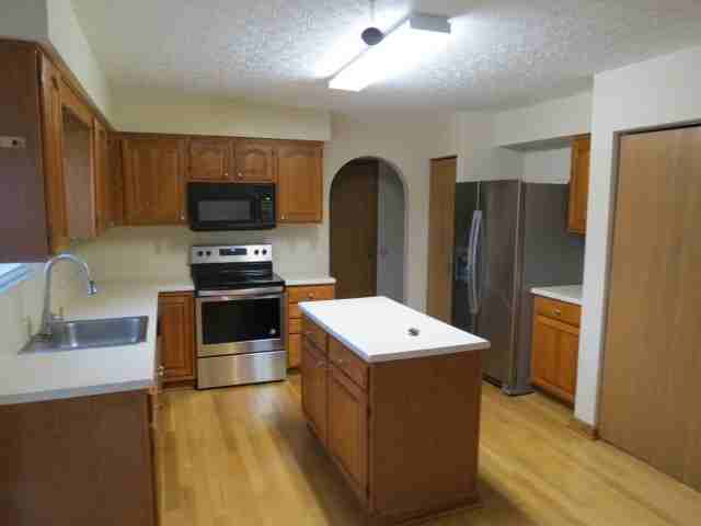 5451 Bentonhurst Ct - Photo 5 of 21