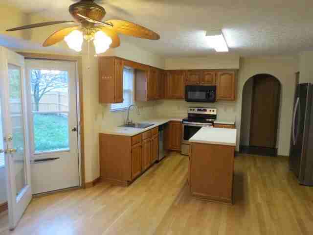 5451 Bentonhurst Ct - Photo 7 of 21