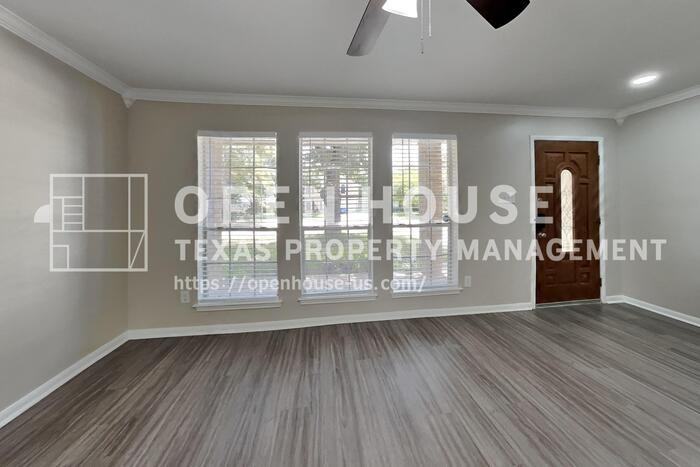 26877 Towerguard Dr - Photo 4 of 20
