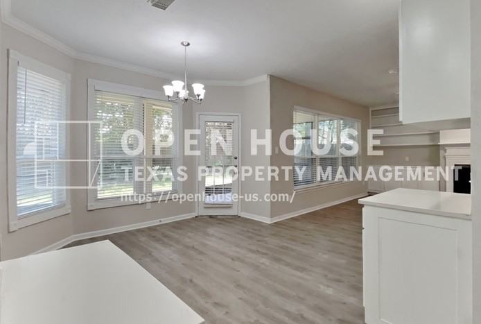6111 Sparks Valley Ct - Photo 6 of 20