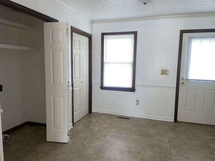 206 Richardson St - Photo 3 of 9