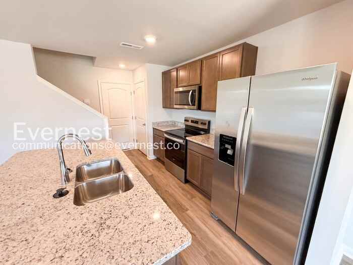 21421 Scuttle St - Photo 4 of 22