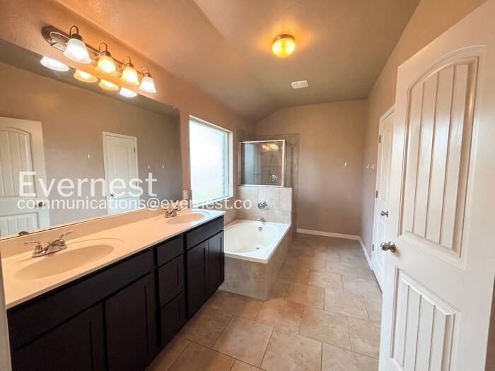 501 W Vega Ln - Photo 6 of 20