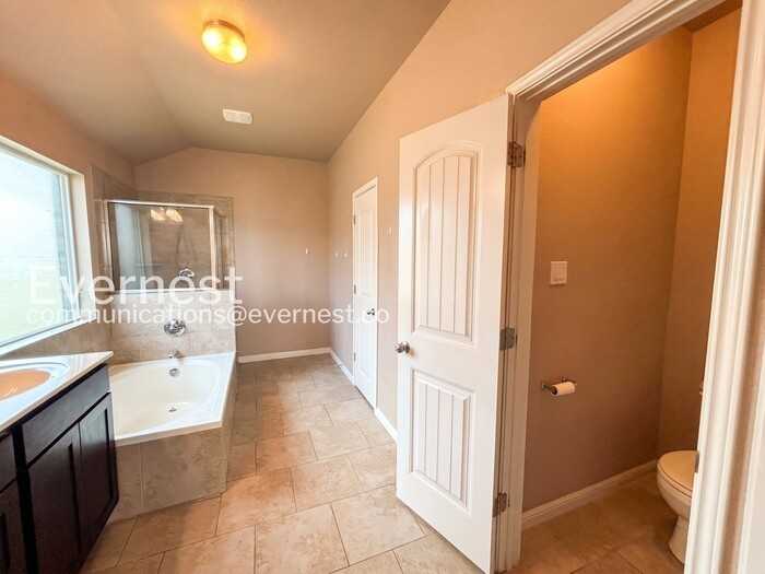 501 W Vega Ln - Photo 7 of 20