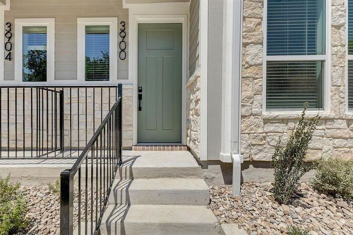 4800 Claudia Dr