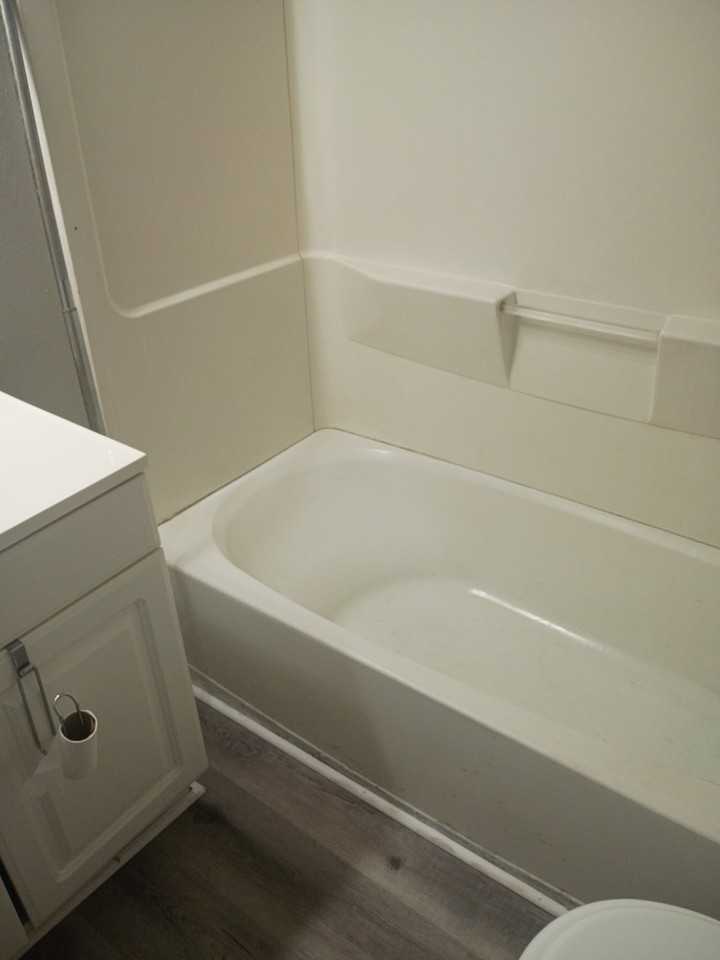 1408 Roosevelt Ave - Photo 7 of 11