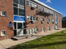 featured image of 152 S Munn Ave #A4