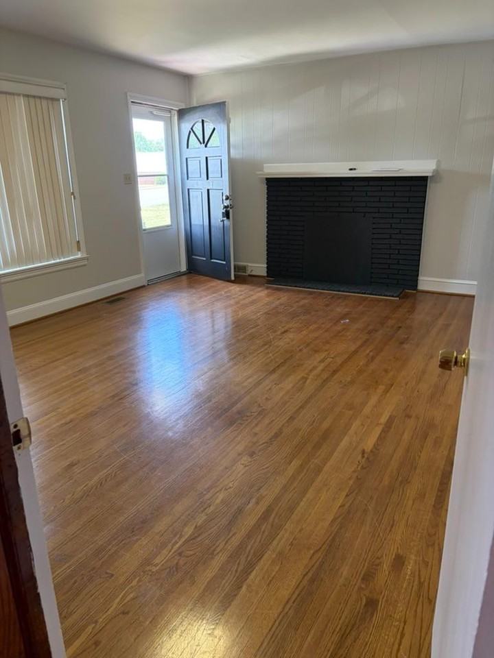 6015 Monroe Rd - Photo 2 of 20