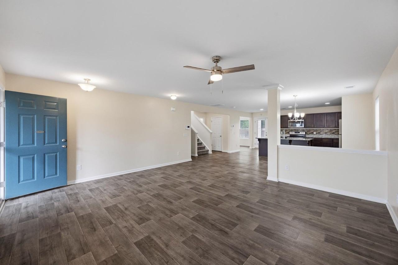 442 Thoroughbred Dr - Photo 4 of 20
