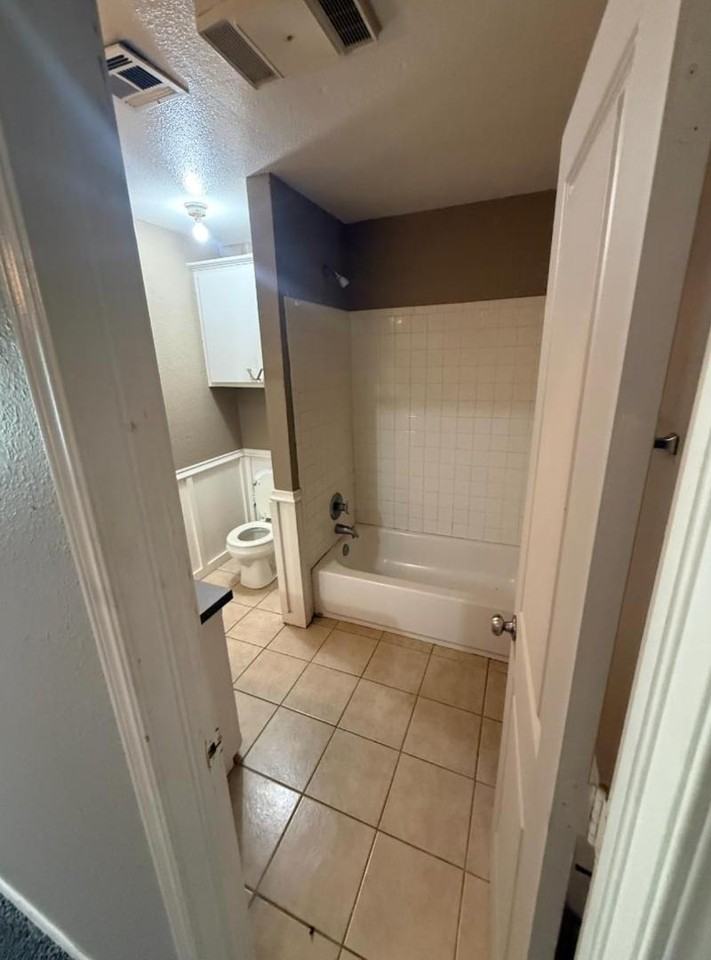 Blackjack Townhomes Building #1 - Photo 3 of 20