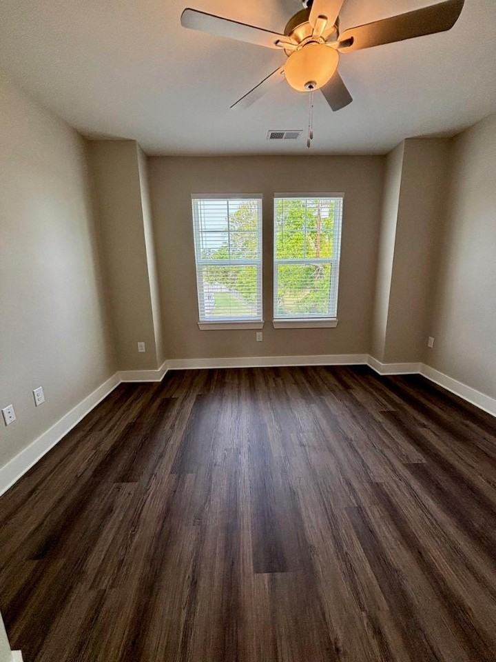 131 S McAllister Street - Photo 4 of 10