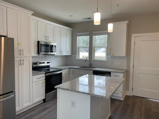 133 John Street - Photo 2 of 10