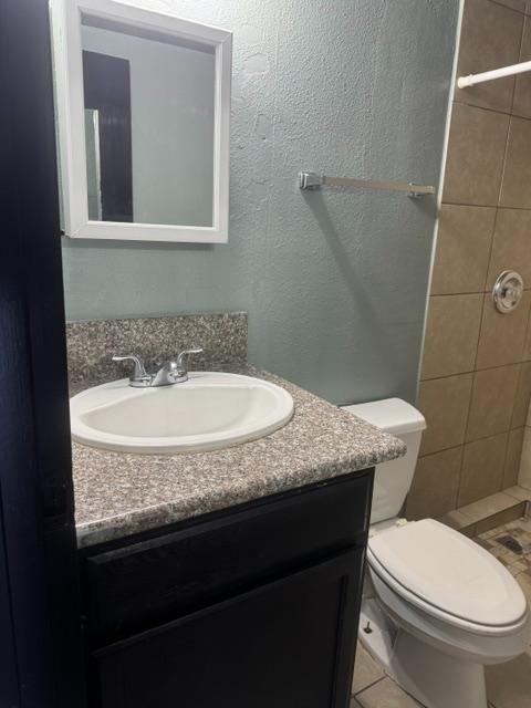 921 Las Vegas Blvd N - Photo 2 of 10