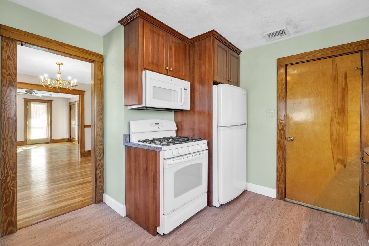13 Bridgham Ave #2 - Photo 6 of 18
