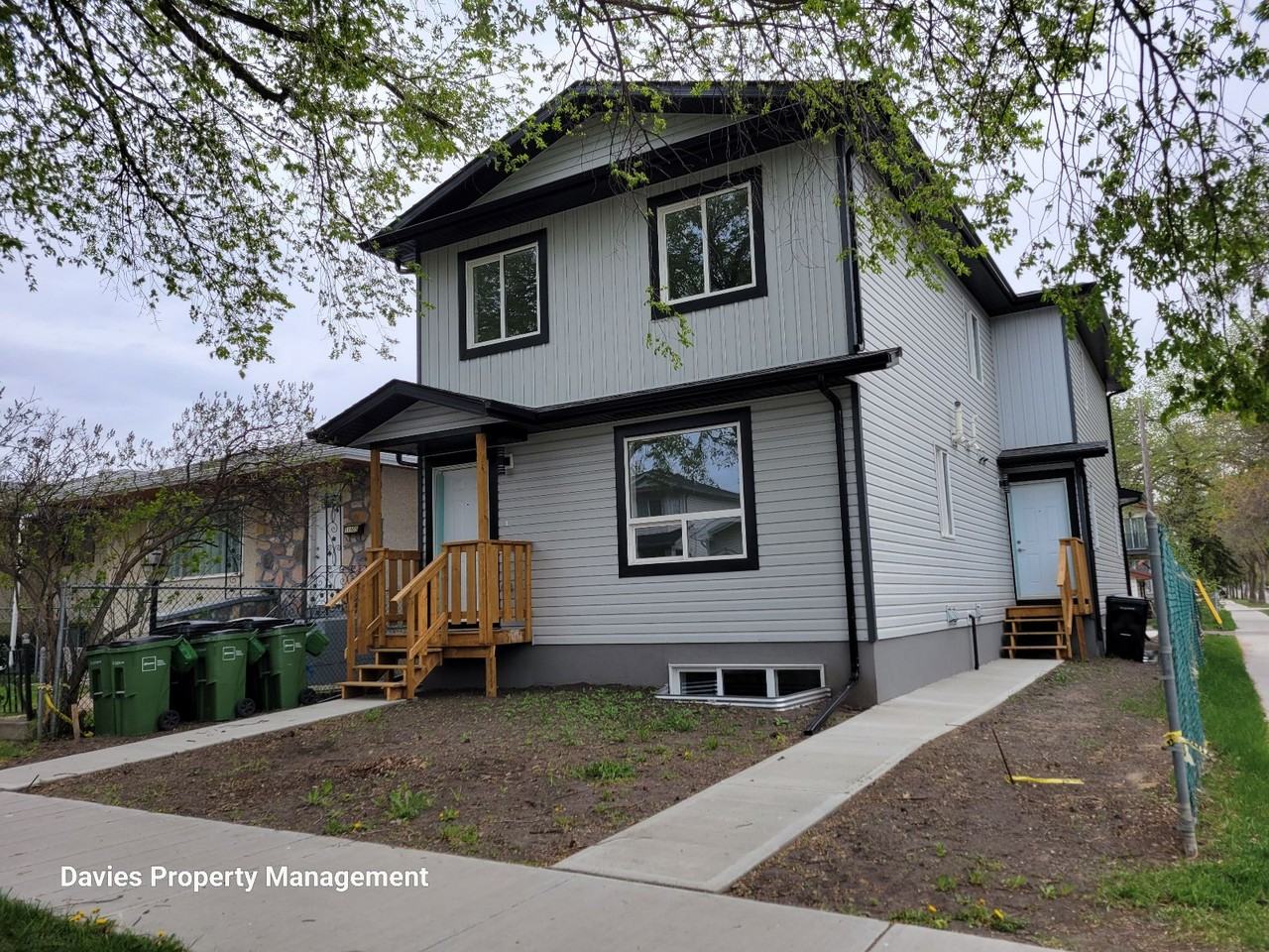 11903 93 St Nw - Photo 3 of 13