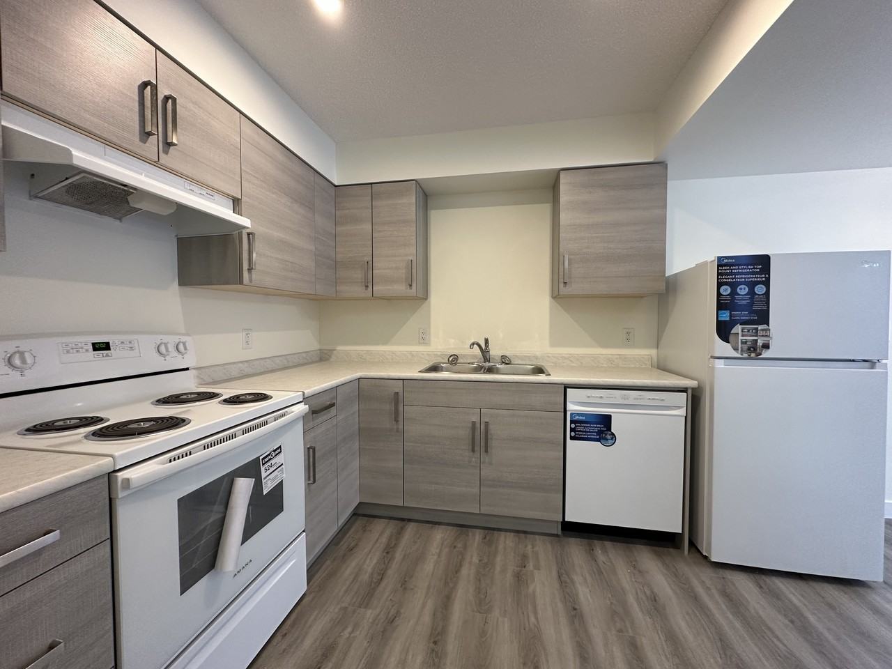 11903 93 St Nw - Photo 5 of 13