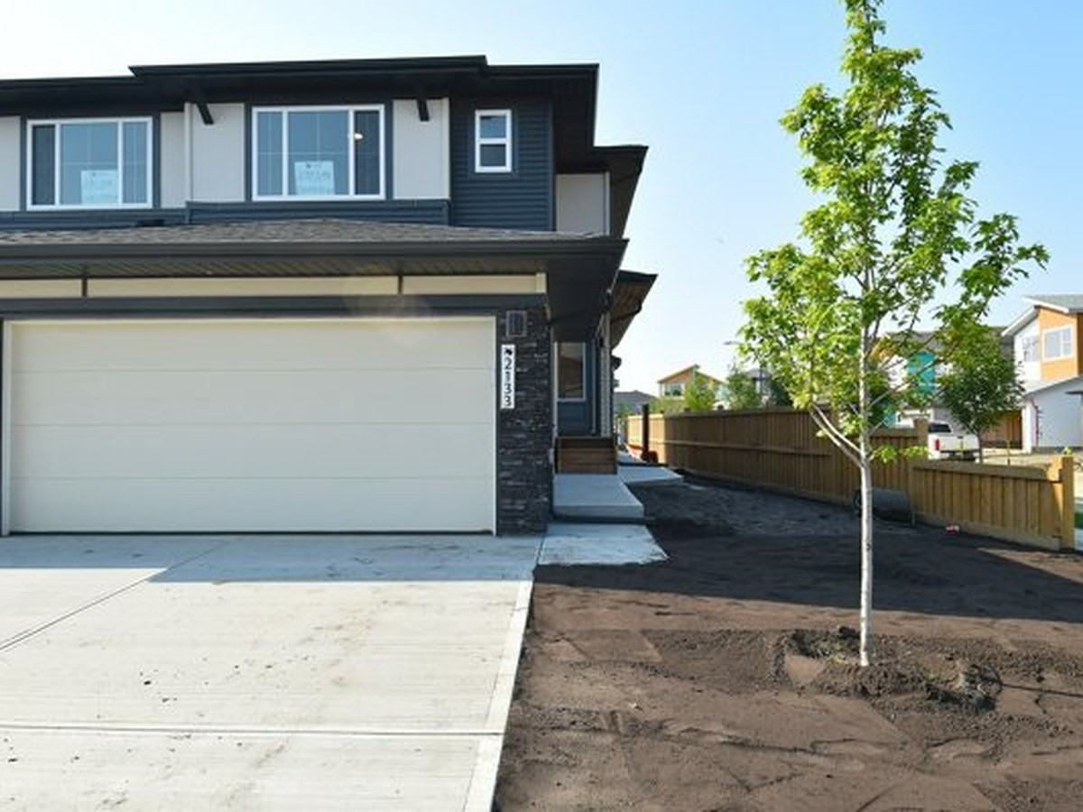 2603 5 Ave Sw