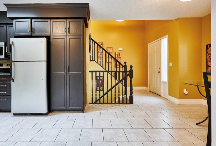 26 O'Connor Lane - Photo 6 of 8