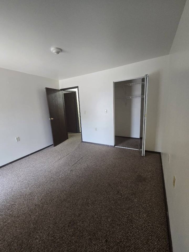9020 N Park Plaza Ct #1 - Photo 5 of 18