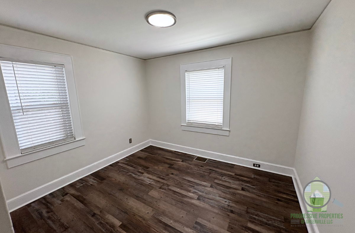 307 E Blue Ridge Dr #1 - Photo 7 of 11