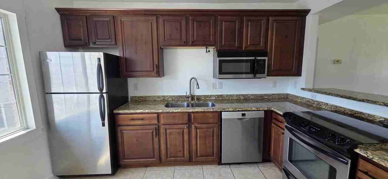 808 E 300 S #1 - Photo 6 of 29