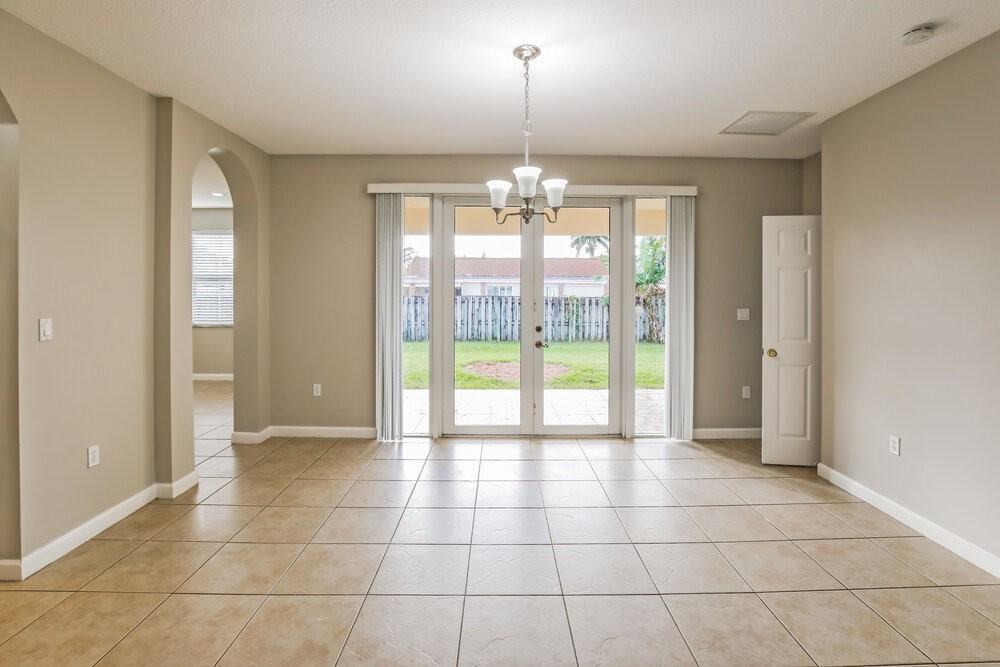 20370 Sw 129th Pl - Photo 3 of 16
