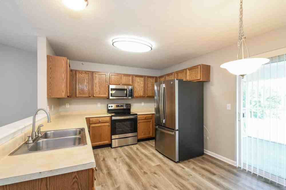 1295 Spring Lake Dr - Photo 7 of 16