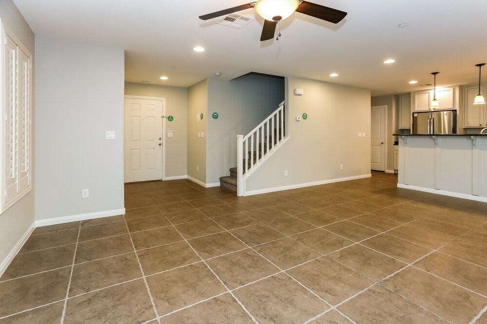 9069 Arbor Ashbury Ave - Photo 5 of 17