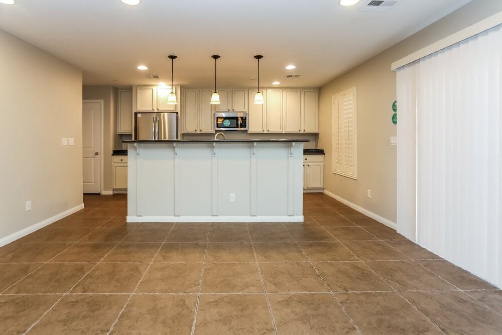 9069 Arbor Ashbury Ave - Photo 6 of 17