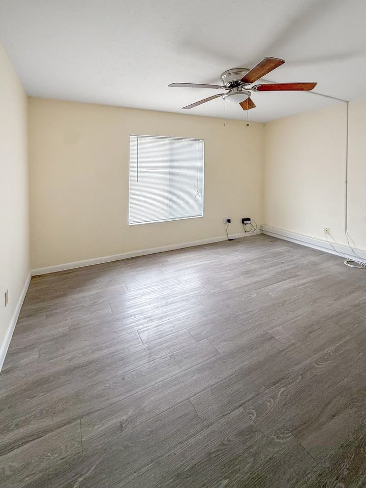 4701 Lakeside Club Blvd #2B1 - Photo 7 of 15