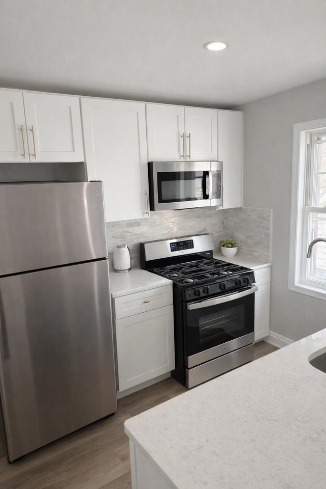 166 East Avenue - A #A - Photo 2 of 6