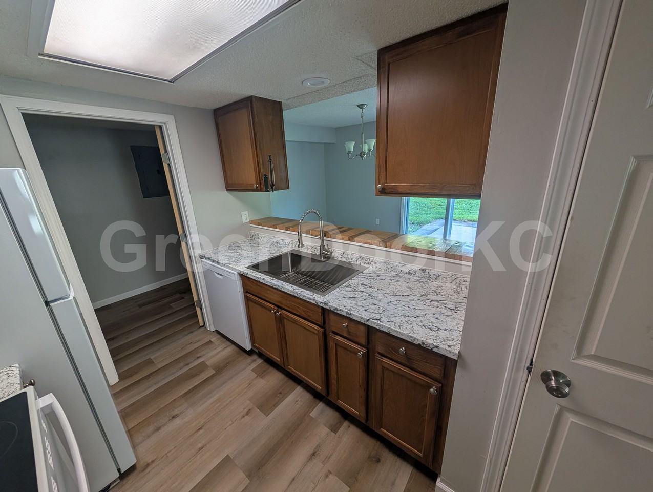 16520 W 141st St #16520 - Photo 7 of 17