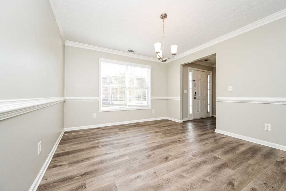 145 Trelawney Ln - Photo 5 of 17