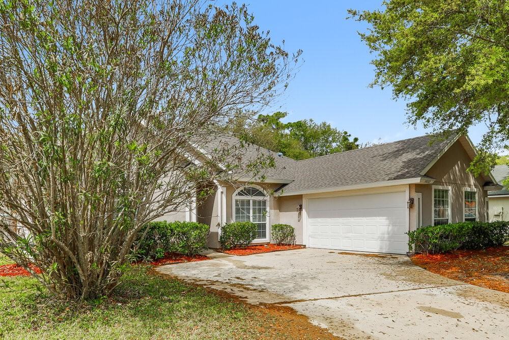 14060 Red Rock Lake Dr - Photo 3 of 16