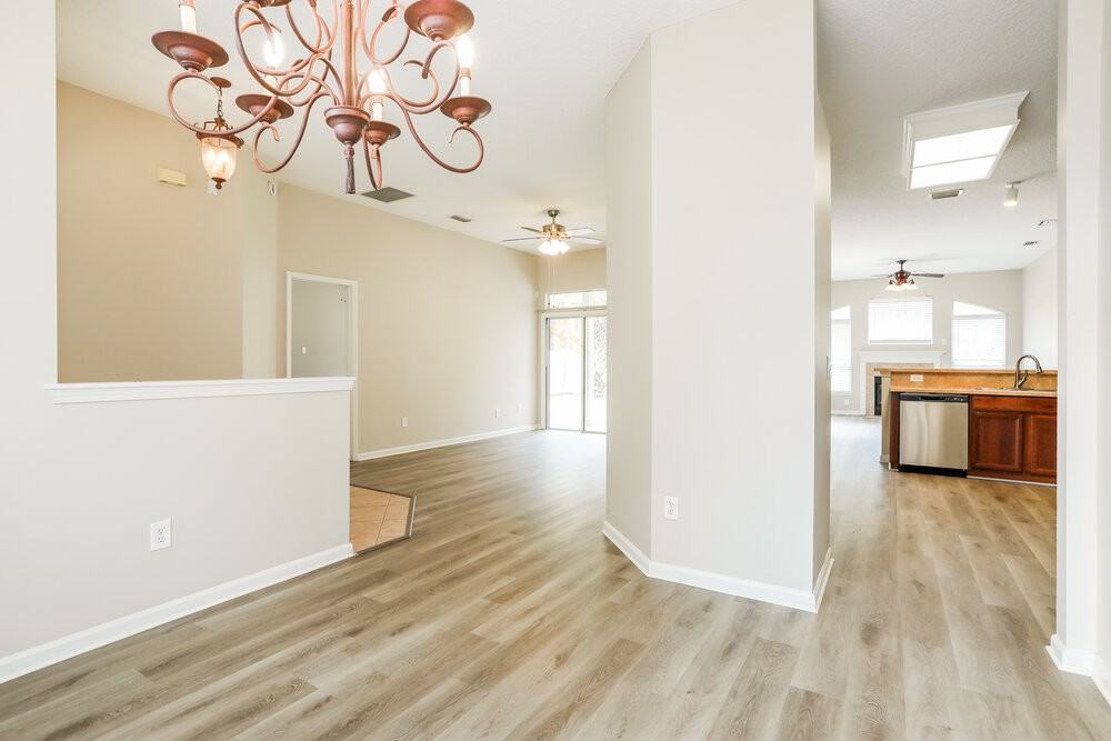 14060 Red Rock Lake Dr - Photo 5 of 16