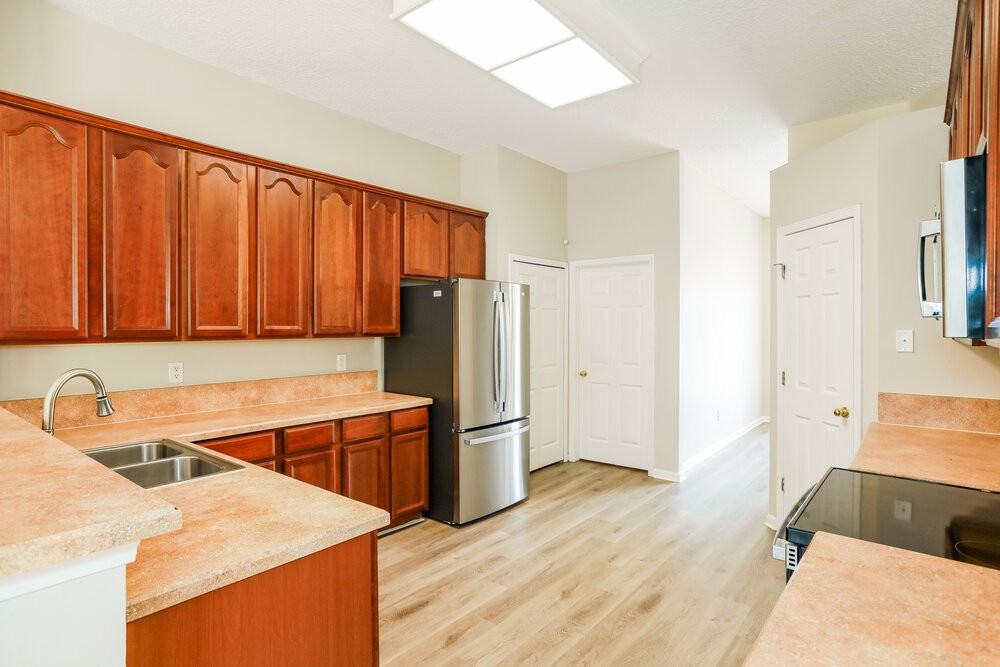 14060 Red Rock Lake Dr - Photo 7 of 16