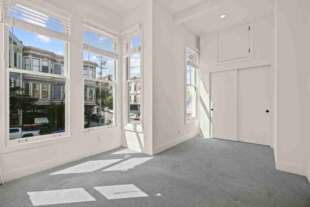 290 Divisadero St #B - Photo 2 of 10