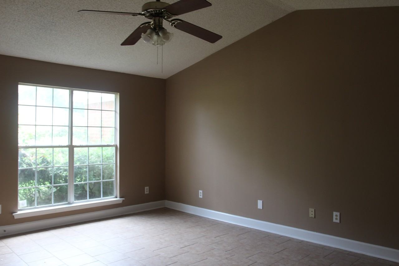 1207 Westwood Dr #A - Photo 2 of 7