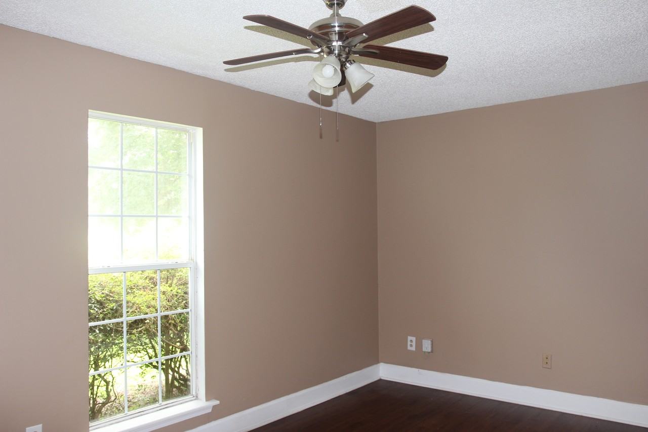 1207 Westwood Dr #A - Photo 5 of 7