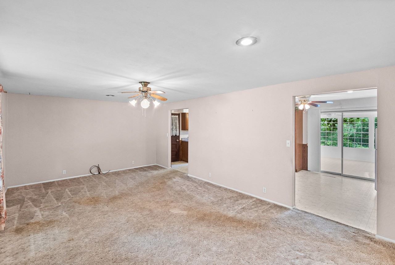 206 Joan Ave #1 - Photo 3 of 12