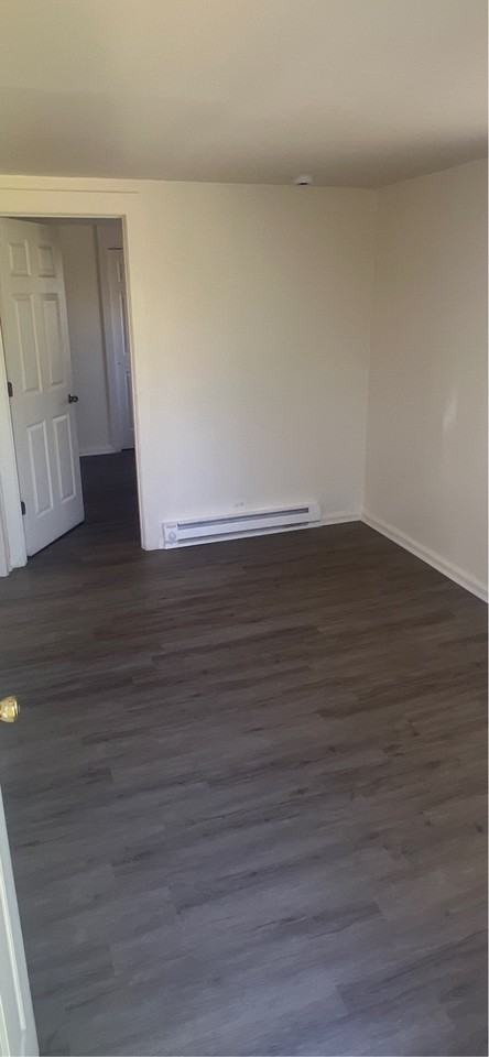 902 S Jackson St - Photo 2 of 8