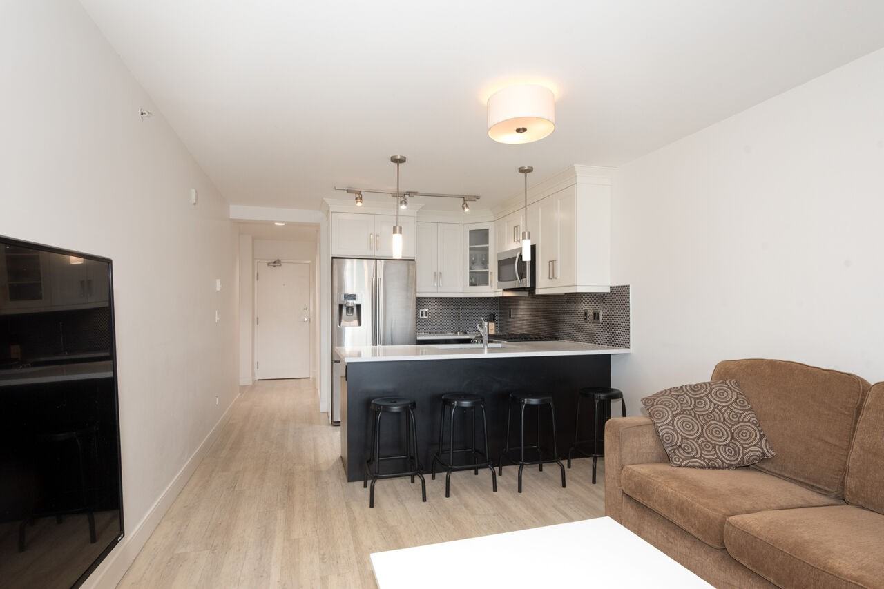 4548 Hastings Street #303 - Photo 6 of 20