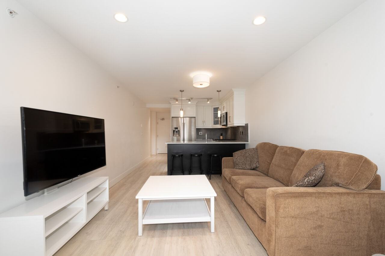 4548 Hastings Street #303 - Photo 7 of 20