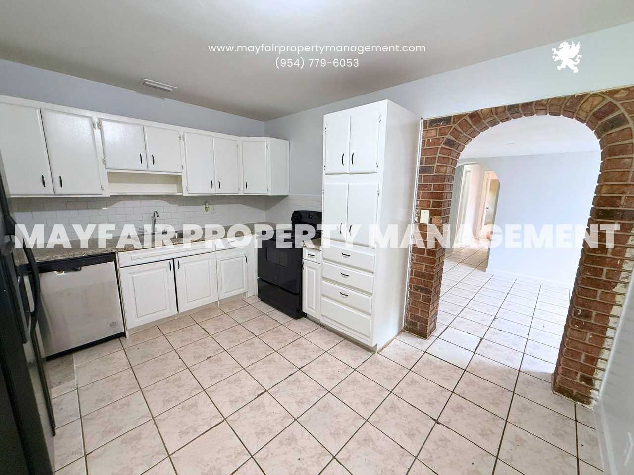 1329 Nw 7th Ave #1 - Photo 2 of 33