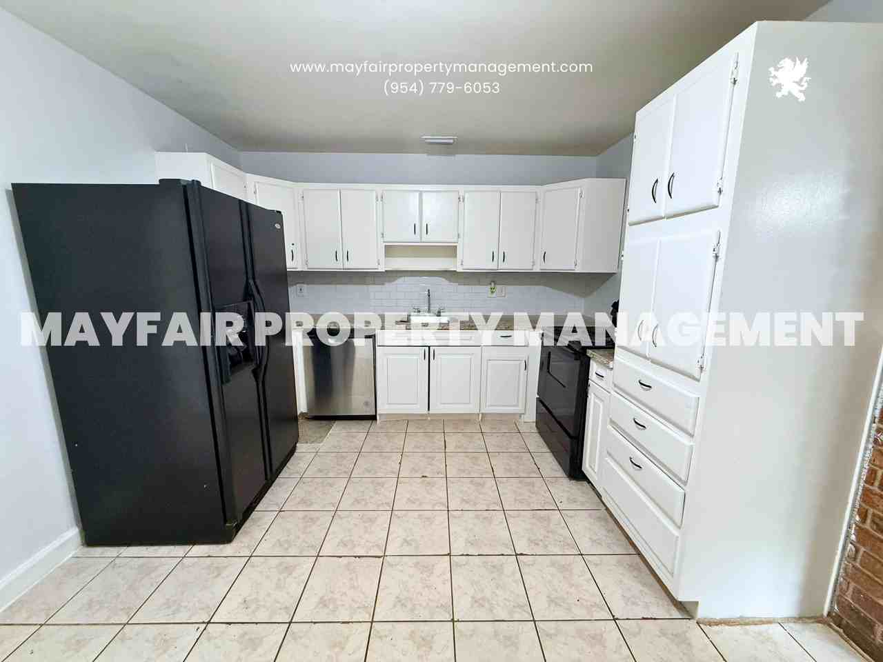1329 Nw 7th Ave #1 - Photo 4 of 33