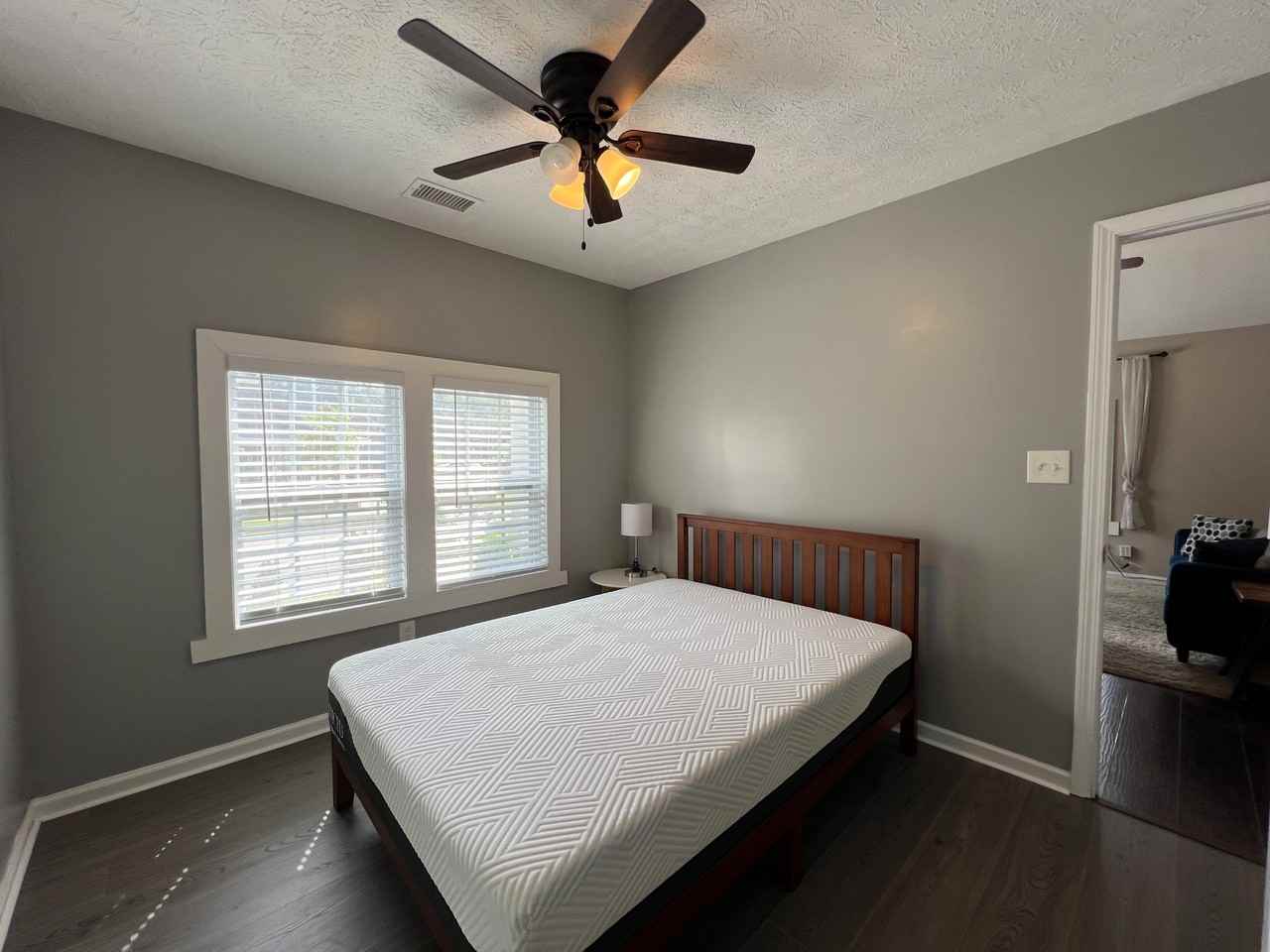 226 Scott St Nw - Photo 4 of 6